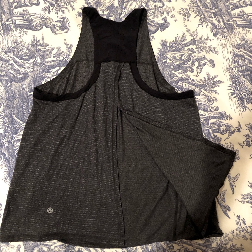 Lululemon reversible Open Back tank charcoal 4